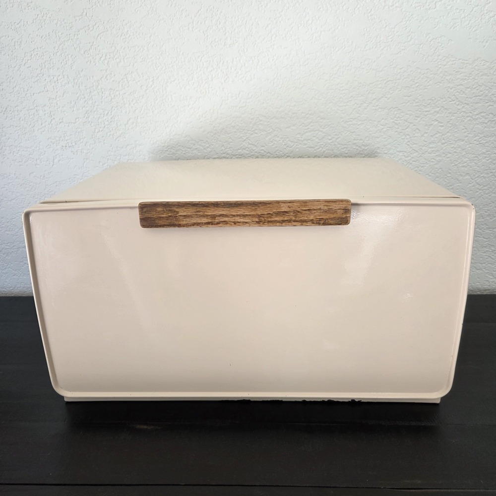 Vintage Pink Lincoln Beauty Ware Metal Bread Box MCM Grannycore Grandmillennial